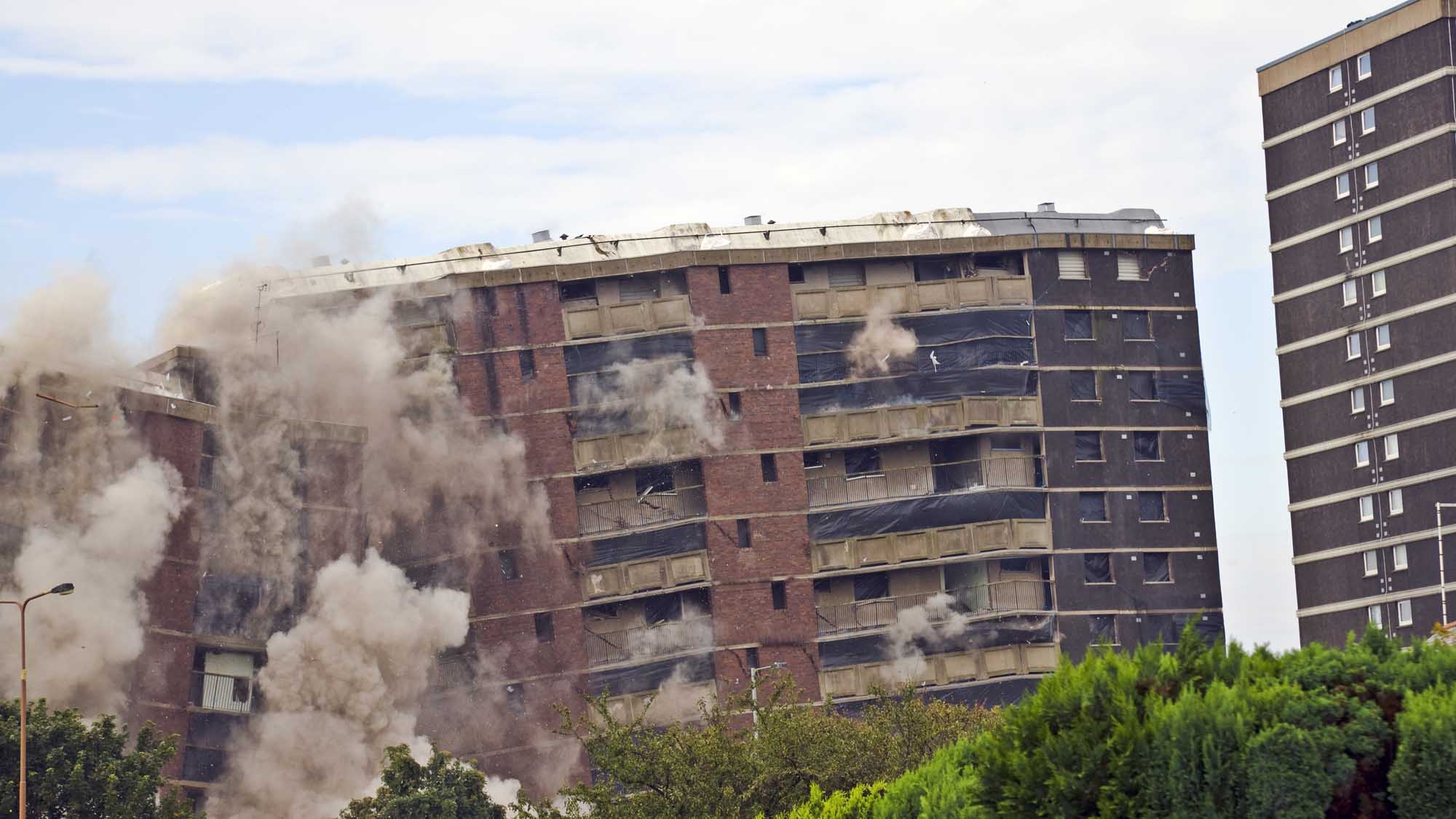 Building Blast 2 of 4 Vibration Monitoring Course and Analysis Training